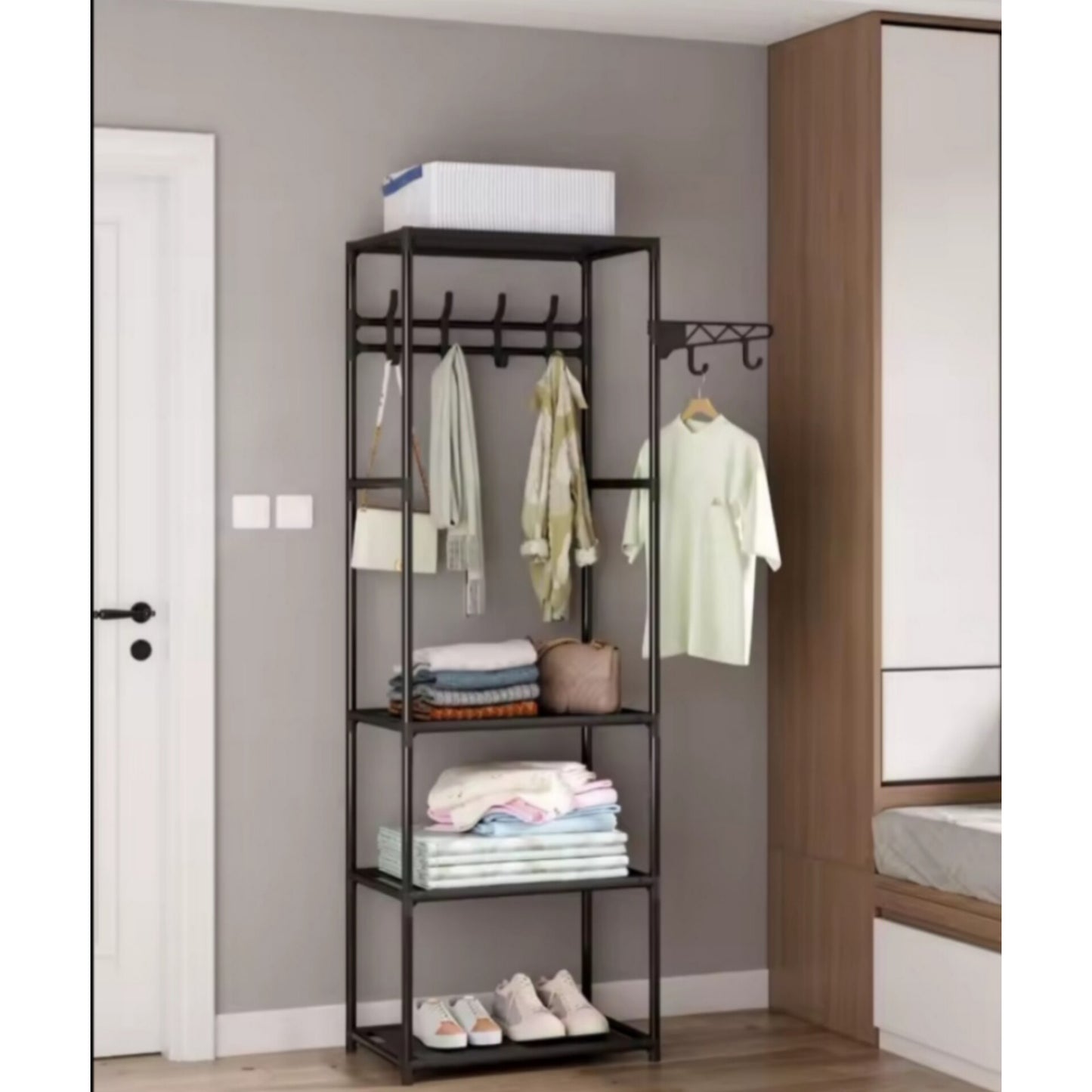 Multipurpose clothes rack with 3 shelves and additional side bar, metal frame, 170 x 55 x 36 cm, black.